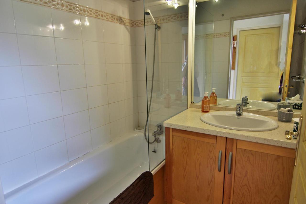 Le 102, T3 Pour 5 Personnes, Vue Montagne, Classe 2 Etoiles Nf, Parking, Piscine En Ete Bagnères-de-Luchon Dış mekan fotoğraf