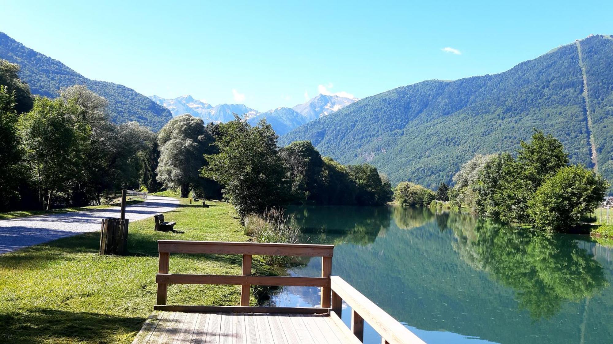 Le 102, T3 Pour 5 Personnes, Vue Montagne, Classe 2 Etoiles Nf, Parking, Piscine En Ete Bagnères-de-Luchon Dış mekan fotoğraf